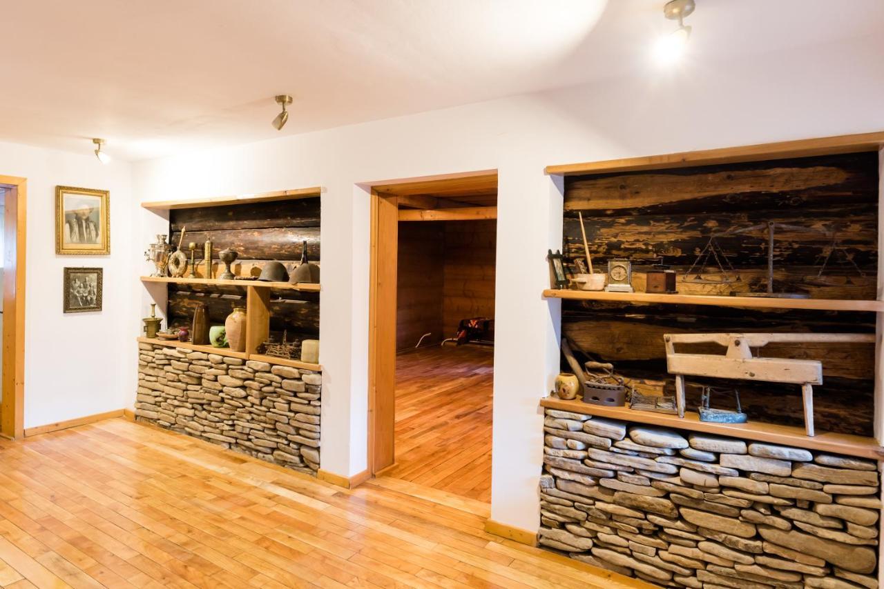 Pensiunea Casa Bunicilor Mînăstirea Humorului Exterior foto