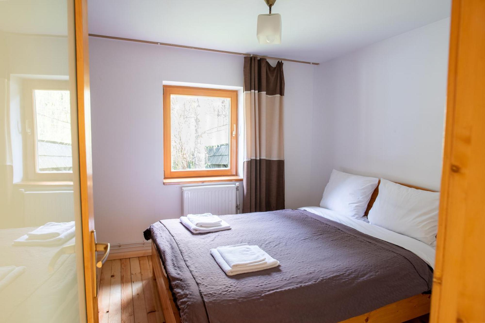 Pensiunea Casa Bunicilor Mînăstirea Humorului Habitación foto